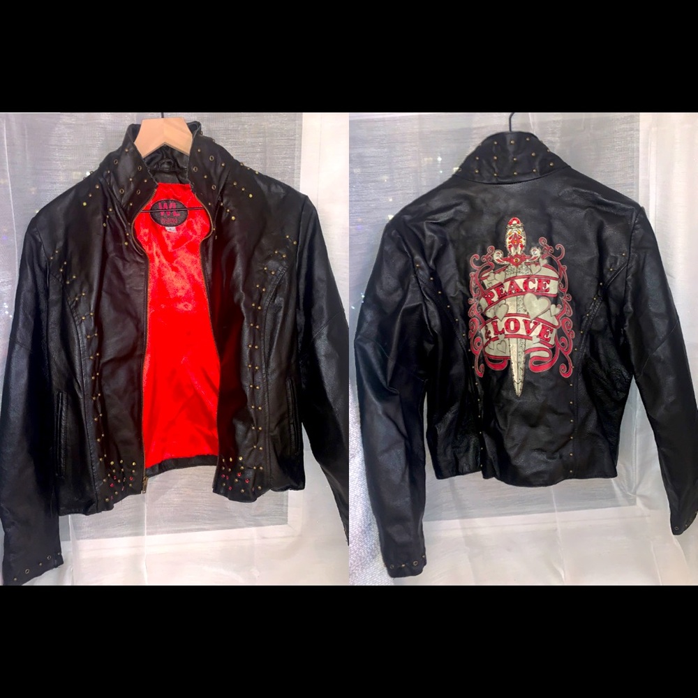 VINTAGE Wilson’s leather genuine . Peace & love